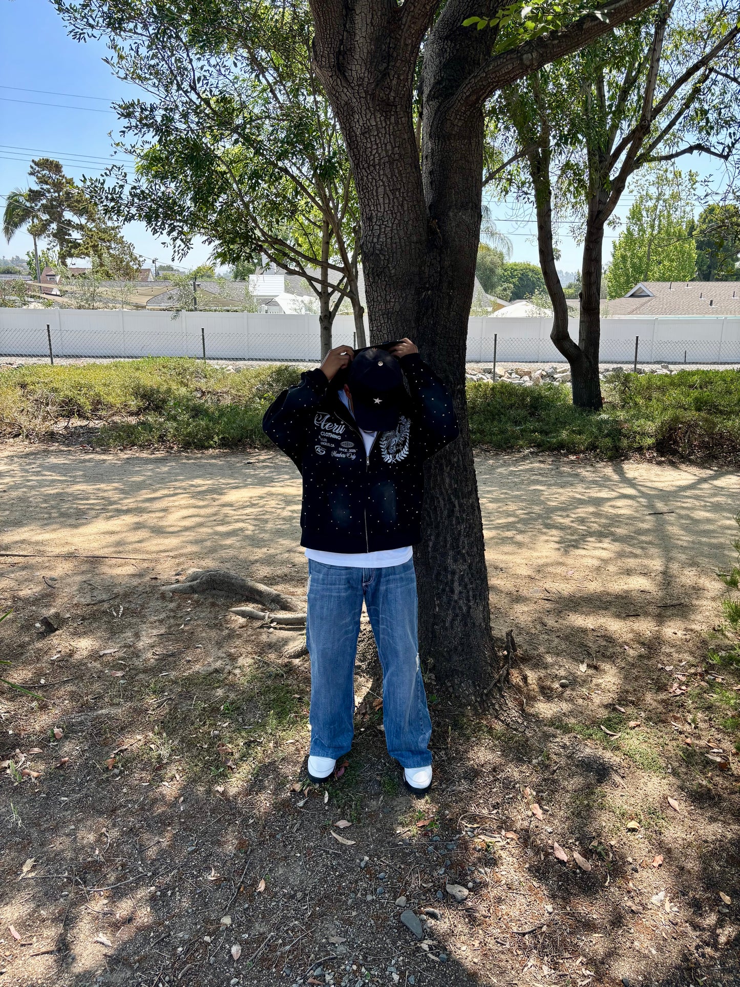 black aeri zip up