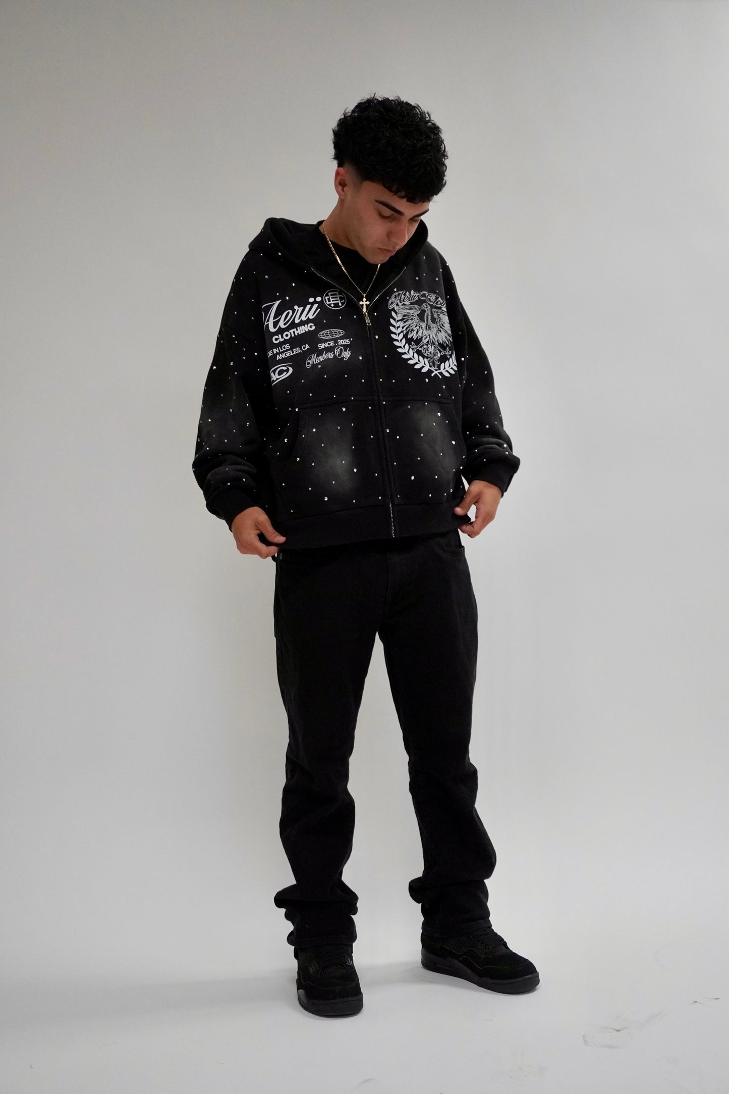 black aeri zip up